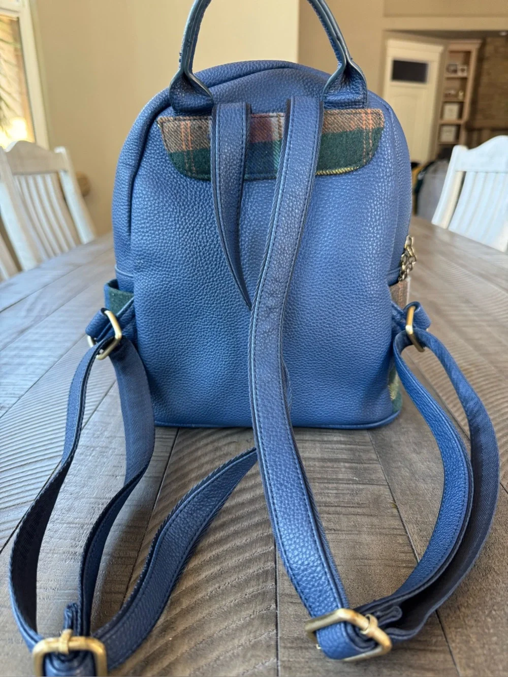 House of Tweed preowned good